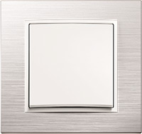 Berker B.7, Рамка: нержавеющая сталь, Вставка: белый матовый