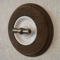 Выключатель Шедель, Дерево, Цвет рамки: Винтаж, Цвет накладки: Белый, Цвет ручки: Бронза