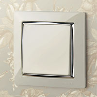 Выключатель одноклавишный Werkel Snabb, цвет: слоновая кость/хром