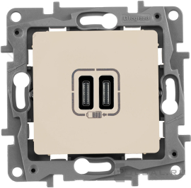 Розетка USB type-C, 3.0А
Etika,  USB type-C 5V,  двойная,   цвет - слоновая кость,  пластмасса,  672335,  6 723 35,  Legrand
 - PULSAL.RU