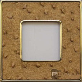 Рамка
Vintage Tapestry,  1 пост,   цвет - золото блестящее (bright gold), alienagold,  вертикальная,  горизонтальная,  кожа,  металл,  FD01321GOB,  FEDE
 - PULSAL.RU